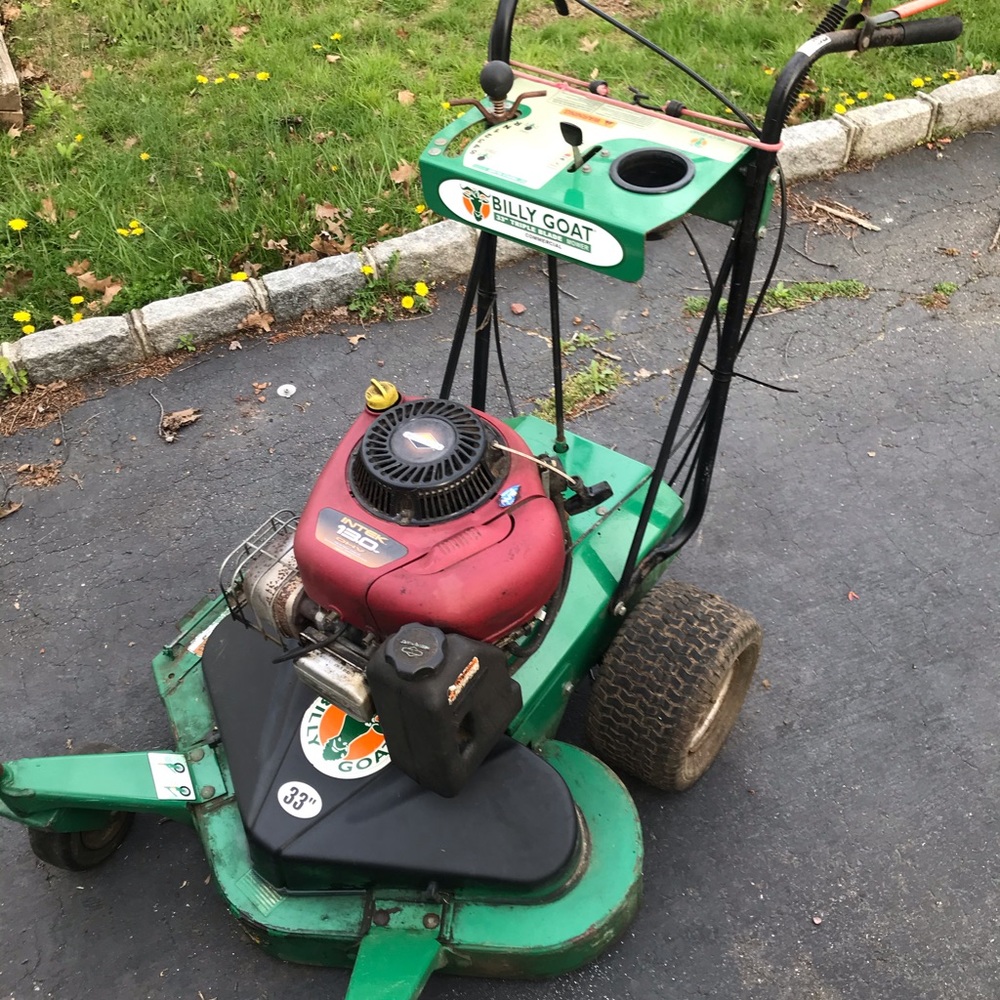 High-powered 33’ Billy Goat lawnmower. (No issues)